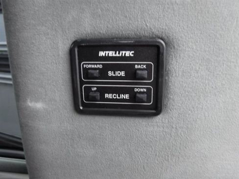 Used 2000 Ford E-150 and Econoline 150 RWD image 37