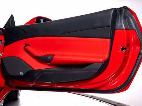 Used 2019 Ferrari 488 Spider image 58