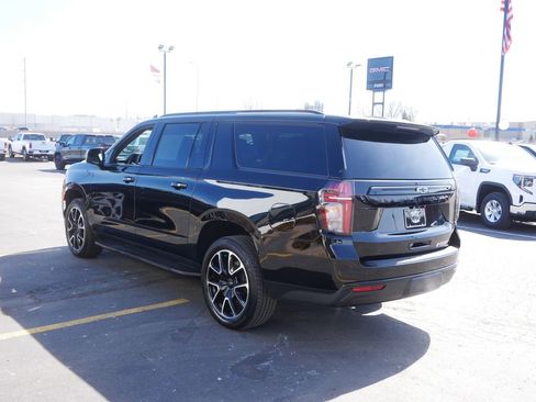 Used 2024 Chevrolet Suburban RST w/ Luxury Package AWD/4WD image 5