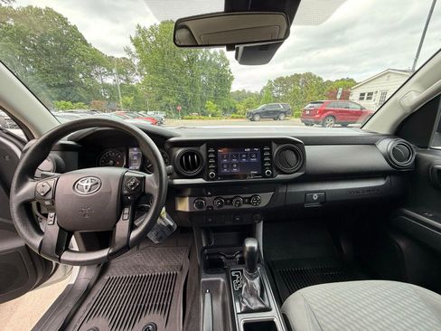 Used 2021 Toyota Tacoma SR AWD/4WD image 30