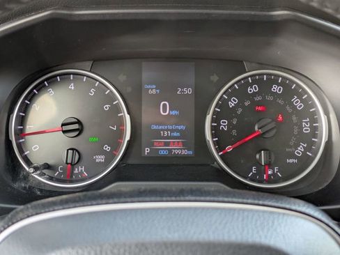 Used 2021 Toyota RAV4 XLE w/ XLE Grade Weather Package image 20