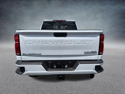 New 2026 Chevrolet Silverado 2500 High Country w/ High Country Premium Package AWD/4WD image 8