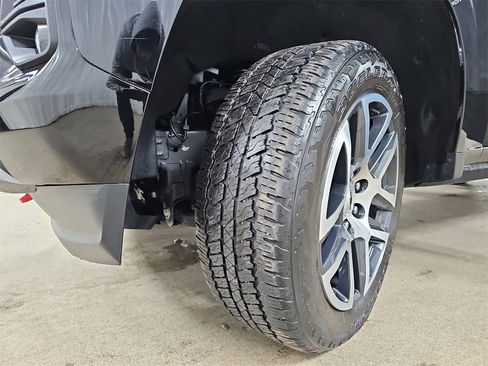 Certified 2023 Chevrolet Colorado Z71 w/ Z71 Convenience Package 2 image 36