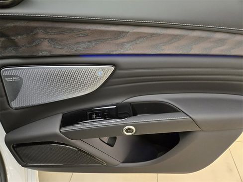 New 2025 Maserati Grecale Modena image 23