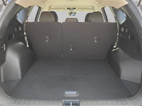 Used 2022 Hyundai Tucson SE w/ Cargo Package image 29