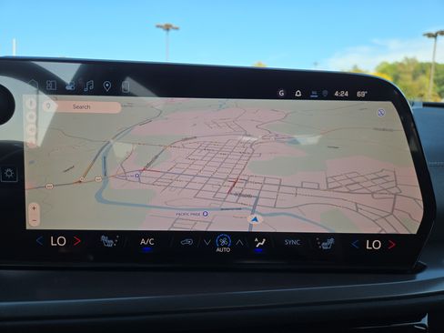 New 2026 Chevrolet Traverse LT w/ Driver Confidence Package image 28