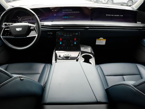 New 2025 Cadillac Escalade IQ Sport 2 image 7