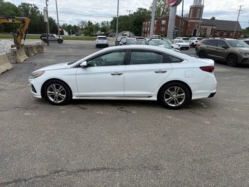 Used 2018 Hyundai Sonata Sport w/ Cargo Package FWD image 4