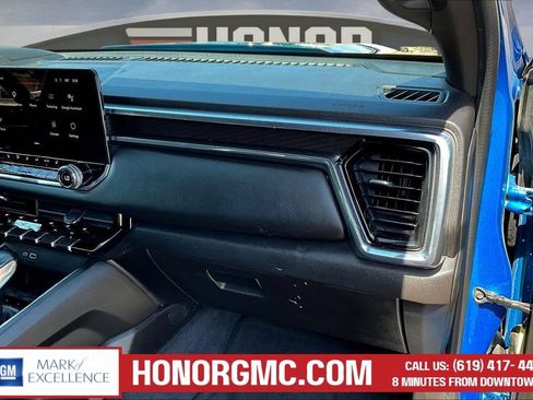 Used 2023 GMC Canyon Elevation w/ Elevation Premium Package AWD/4WD image 27