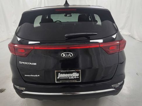 Used 2021 Kia Sportage LX FWD image 4