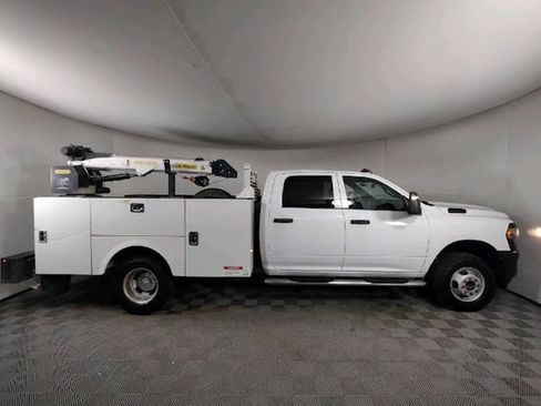 Used 2024 RAM 3500 Tradesman AWD/4WD image 10