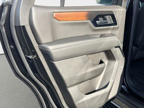 New 2026 GMC Yukon Denali image 11
