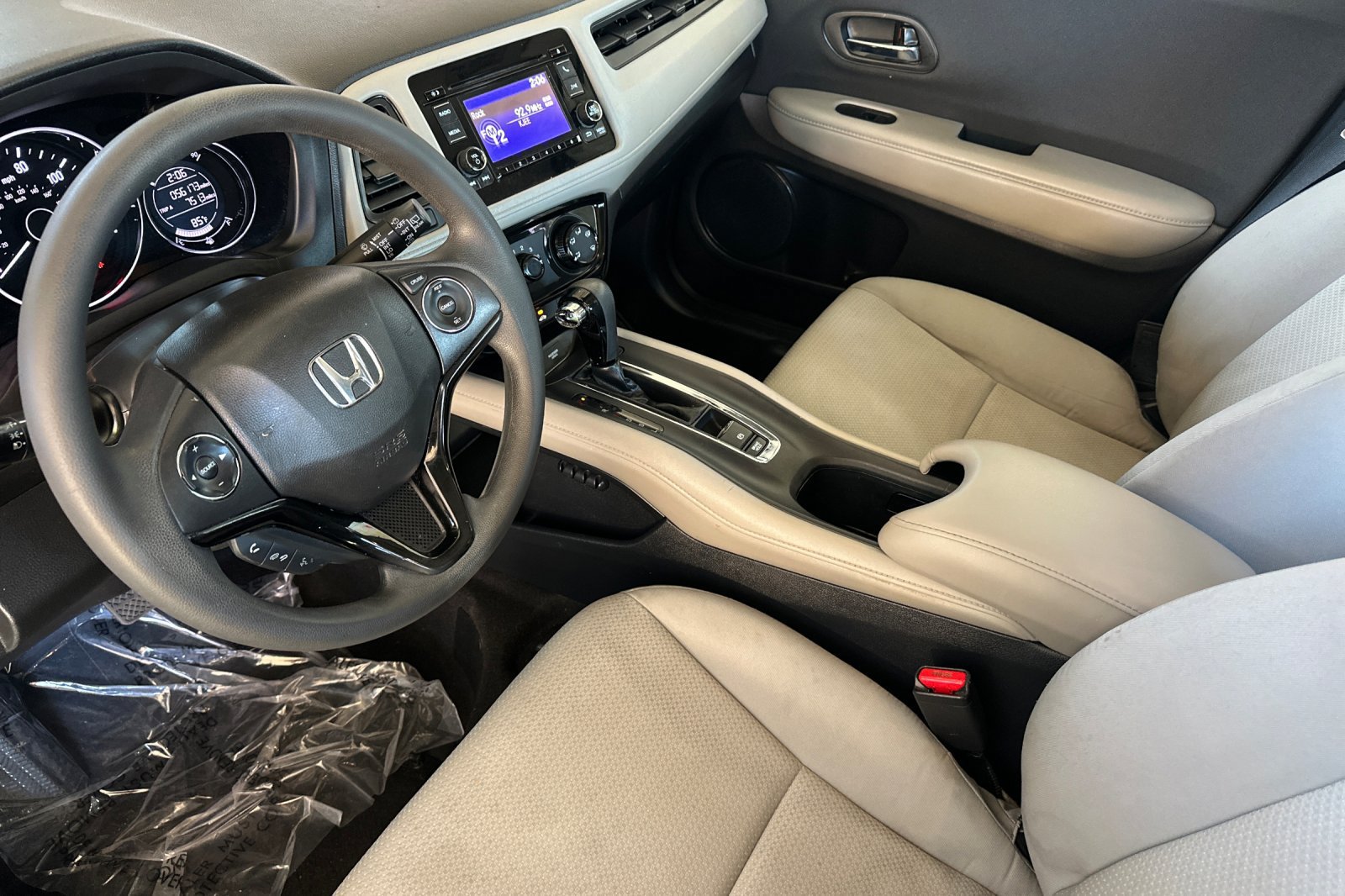 Used 2020 Honda HR-V LX image 10