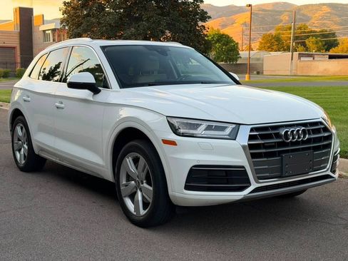 Used 2018 Audi Q5 2.0T Premium Plus AWD/4WD image 3