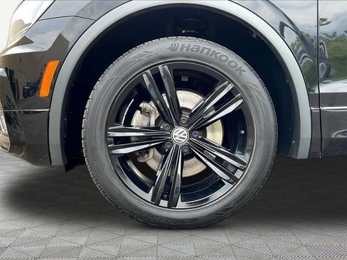 Used 2019 Volkswagen Tiguan SEL Premium R-Line AWD/4WD image 34