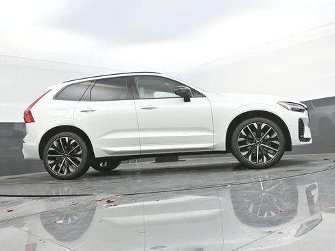 New 2026 Volvo XC60 B5 Ultra w/ Protection Package Premier AWD/4WD image 36