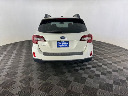 Used 2015 Subaru Outback 2.5i Limited AWD/4WD image 6