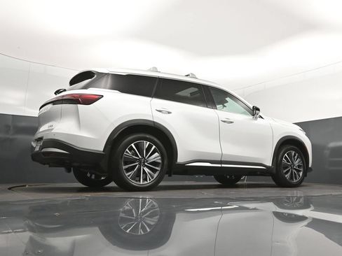 Certified 2026 INFINITI QX60 Luxe w/ Cargo Package FWD image 43