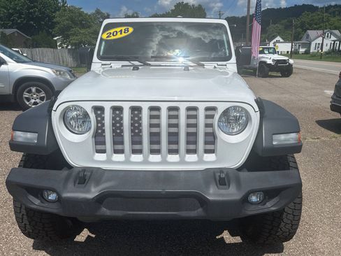 Used 2018 Jeep Wrangler Unlimited Sport S AWD/4WD image 3