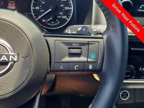 Used 2023 Nissan Rogue SL w/ SL Premium Package FWD image 8