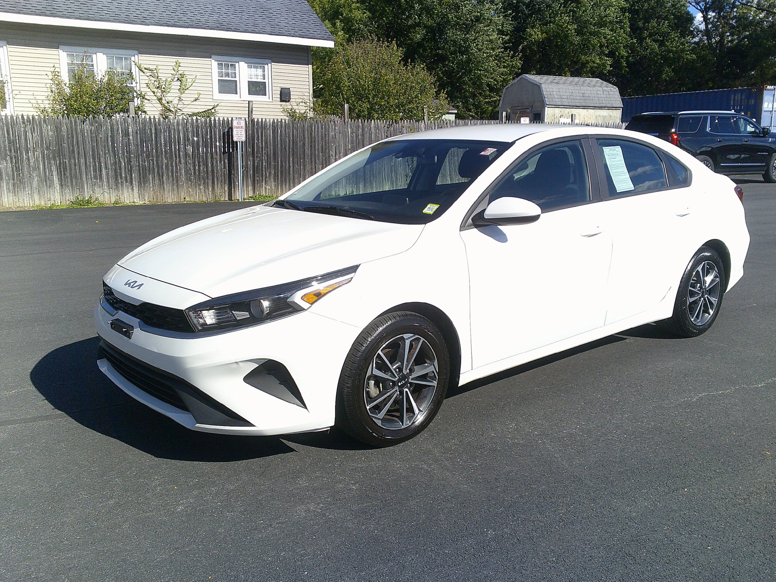 Used 2024 Kia Forte LXS FWD image 1