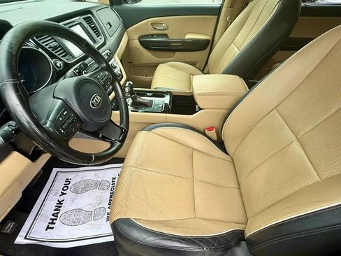 Used 2015 Kia Sedona SX FWD image 10