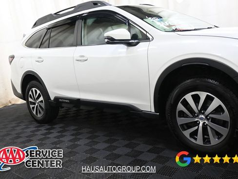 Used 2022 Subaru Outback Premium AWD/4WD image 17