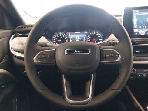 New 2026 Jeep Compass Latitude AWD/4WD image 11