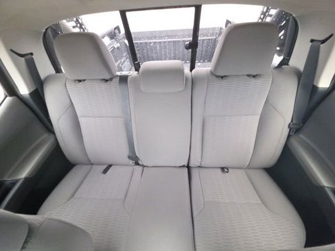 Used 2016 Toyota Tacoma SR5 w/ SR5 Appearance Package (SN) image 21