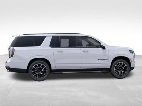 New 2026 Chevrolet Suburban RST w/ Comfort Package AWD/4WD image 5