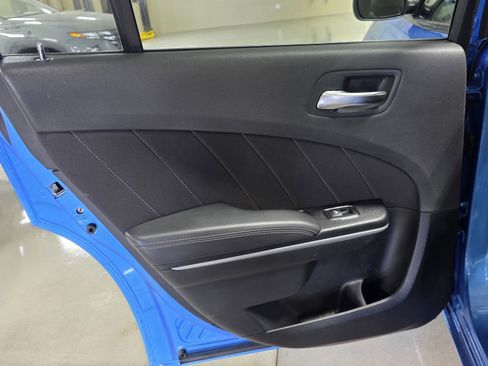 Used 2023 Dodge Charger SXT image 10