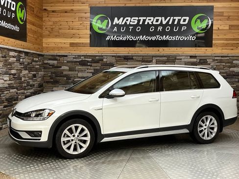 Used 2019 Volkswagen Golf Alltrack SE AWD/4WD image 14