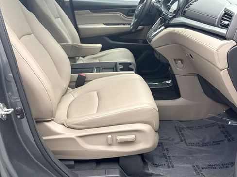 Used 2020 Honda Odyssey Touring image 17