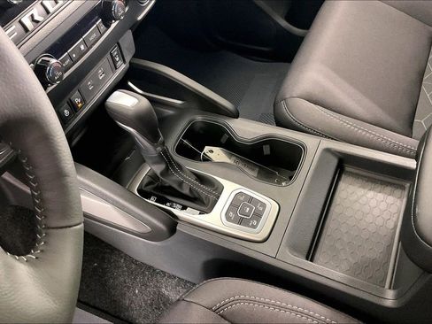 New 2026 Nissan Frontier SV w/ Tow Package image 11