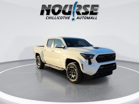 New 2025 Toyota Tacoma TRD Sport AWD/4WD image 3