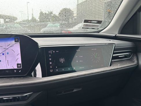 Used 2025 Audi Q5 Prestige image 12