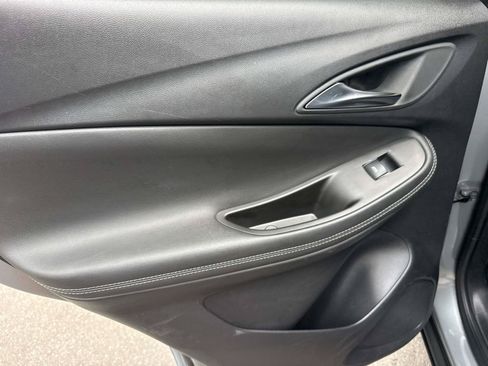 Used 2025 Buick Encore GX Preferred FWD image 9