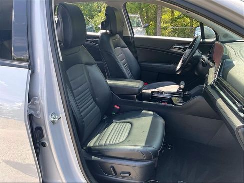Used 2025 Kia Sportage SX AWD/4WD image 11