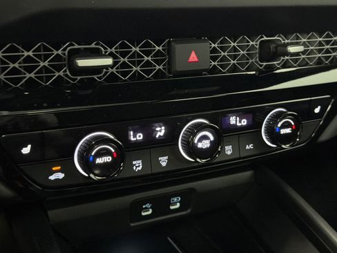 Used 2025 Honda Accord Sport image 25