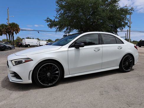Used 2019 Mercedes-Benz A 220 image 4