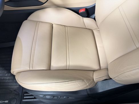 Certified 2024 Porsche Cayenne S AWD/4WD image 14