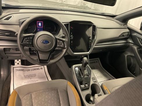 Used 2025 Subaru Crosstrek 2.5i Sport AWD/4WD image 4