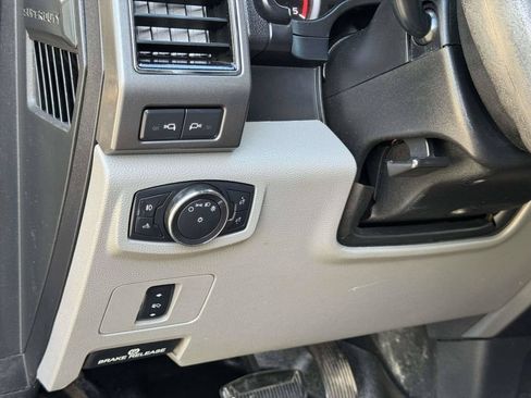 Used 2019 Ford F250 XLT w/ XLT Premium Package AWD/4WD image 10