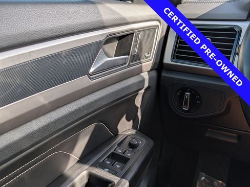Used 2020 Volkswagen Atlas Cross Sport SEL Premium AWD/4WD image 25