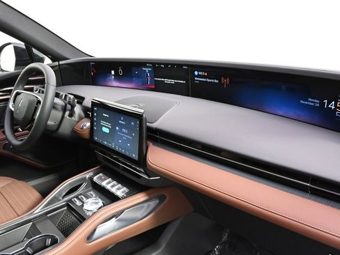 New 2026 Lincoln Nautilus Reserve image 15