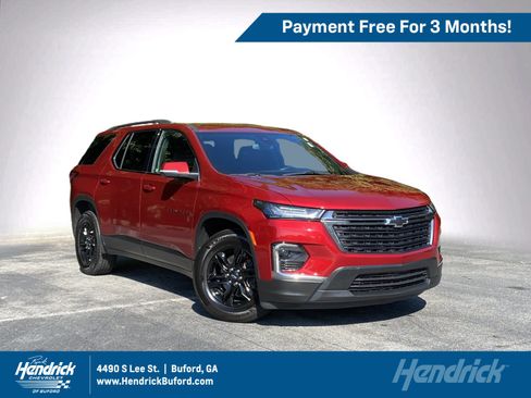 Used 2023 Chevrolet Traverse LT w/ Midnight/Sport Edition FWD image 1