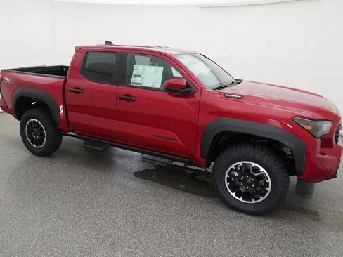 New 2025 Toyota Tacoma TRD Off-Road AWD/4WD image 12