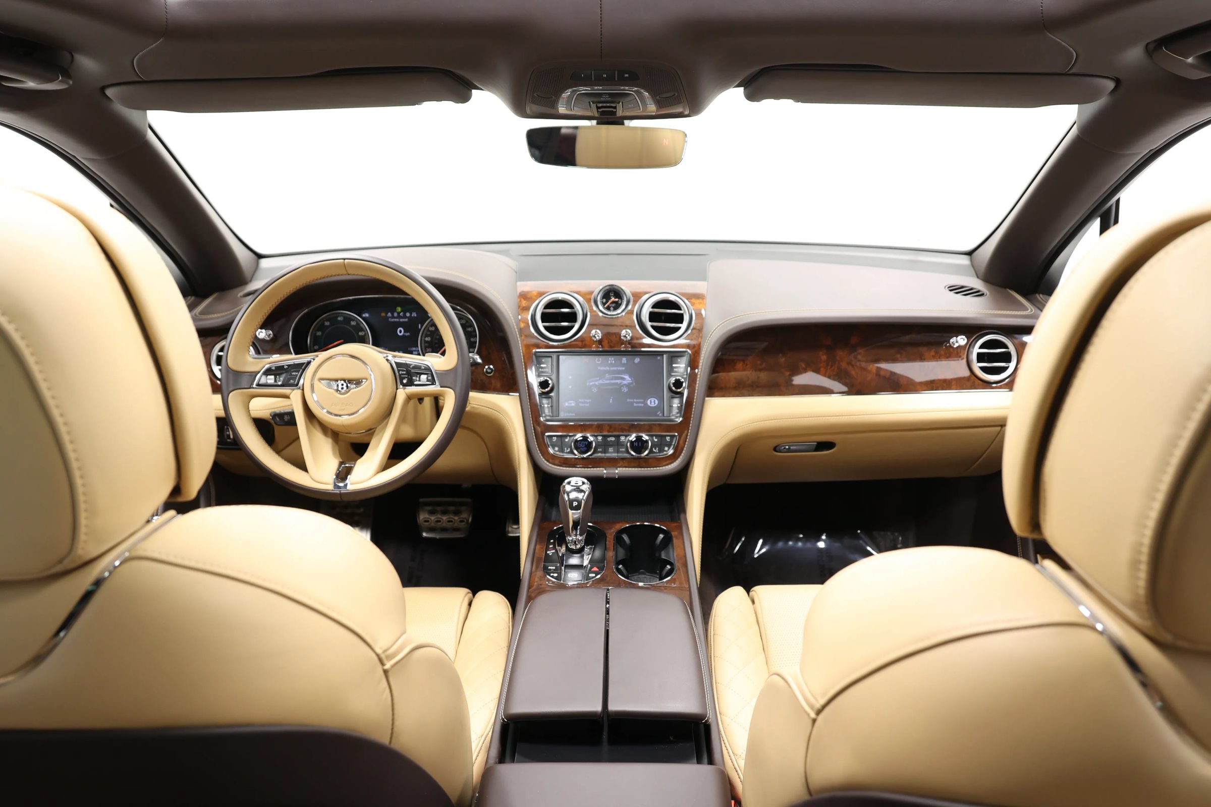 Used 2018 Bentley Bentayga AWD/4WD image 24