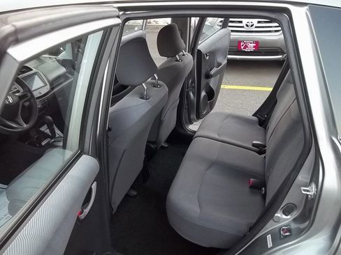 Used 2010 Honda Fit image 8