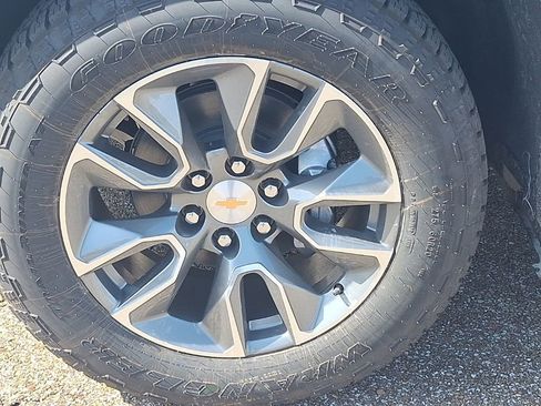 New 2026 Chevrolet Silverado 1500 LT image 19